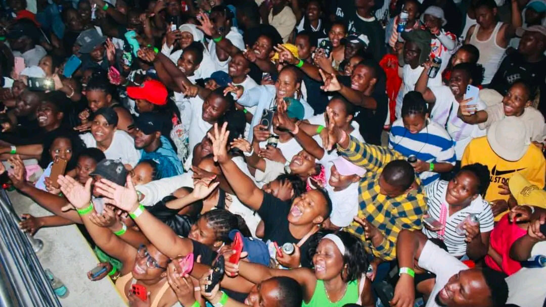 Revellers having a blast as South African music producer and Afrotainment Founder, DJ Tira, gave a steller performance at XChange Lounge and Shisanyama in Manzini on Friday.